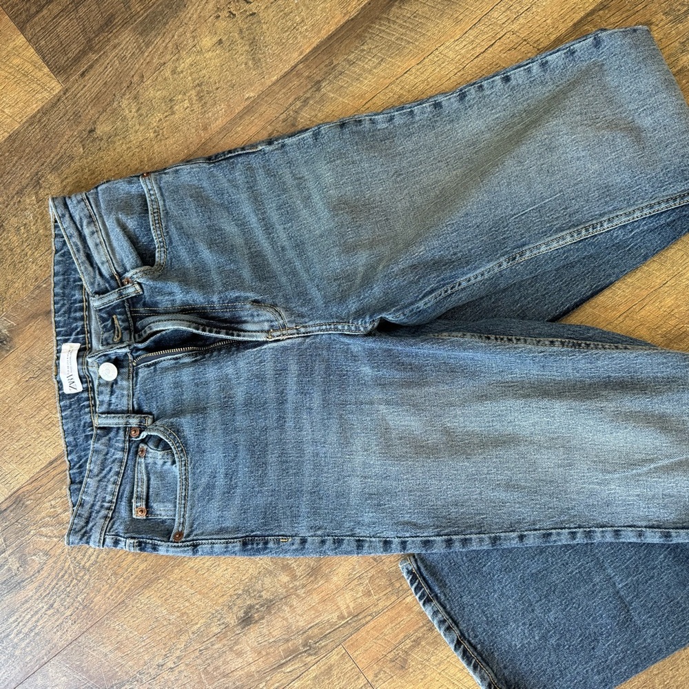 Zara Women's Light Blue Straight-Leg Jeans
